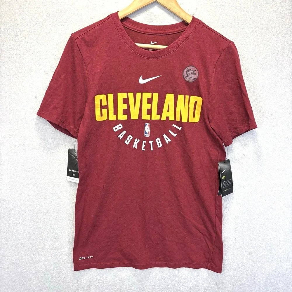 NWT Nike Cleveland Cavaliers Basketball T-Shirt Mens Small Red Dri-FIT Cotton